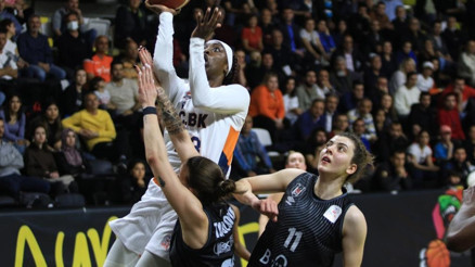 Beşiktaşı yenen ÇBK Mersin, finalde