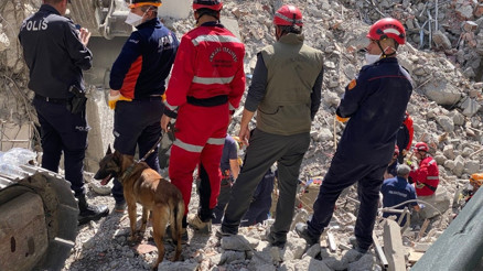 Ankarada istinat duvarı çöktü 1 işçi enkaz altında kaldı