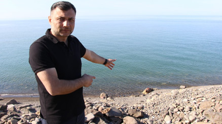Trabzonda sahile inek vurdu Ferdinand kadar şanslı olamadı