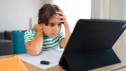 Z kuşağı arasında miyop salgını başladı