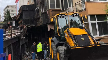 Beşiktaşta 29 kişinin yaşamını yitirdiği gece kulübü ve çevresinde çalışmalar devam ediyor