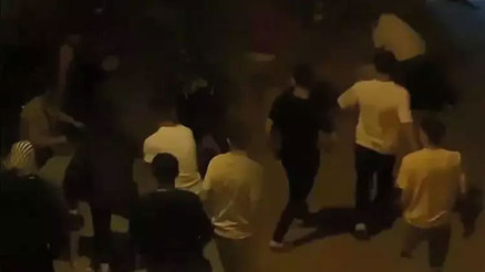 Sokakta komşu kavgası kamerada