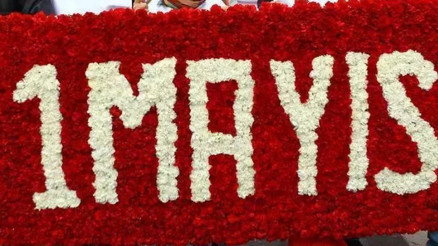 1 MAYIS RESMİ TATİL Mİ, OKUL VAR MI 2025 Resmi Tatil Takvim: 2 Mayıs tatil mi, 4 gün tatil olacak mı