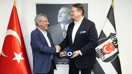 Hasan Arat, Fernando Santos ile vedalaştı