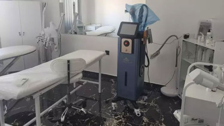 Yer Antalya... Baskın yapılan güzellik merkezi ruhsatsız çıktı