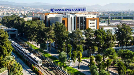 Yaşar Üniversitesi’nin başarılarla dolu 23’üncü yaş gururu Yaşar Üniversitesi’nin başarılarla dolu 23’üncü yaş gururu