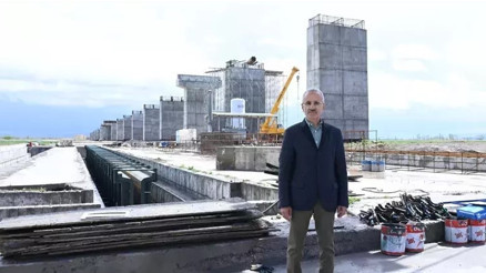 Bakan Uraloğlu, Ankara-İzmir Yüksek Hızlı Tren Projesinin Bayat-1 Tünelinde inceleme yaptı