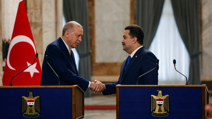 13 yıl sonra gerçekleşen ziyaret dünyada manşet... Cumhurbaşkanı Erdoğandan Bağdatta tarihi imza: Yeni jeopolitik gerçekler ortaya çıkıyor