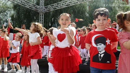 Tüm yurtta 23 Nisan coşkusu