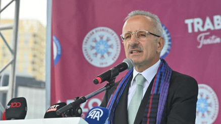 Bakan Uraloğlundan Trabzonlulara hafif raylı sistem müjdesi