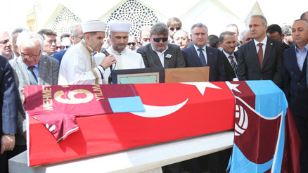 Trabzonspor Onursal Başkanı Mehmet Ali Yılmaz son yolculuğuna uğurlandı
