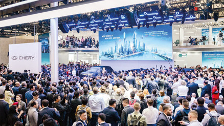 En büyük elektrikli araç şovu... Pekin Otomobil Fuarı’nda çoğu elektrikli 117 yeni model tanıtılarak rekor kırıldı