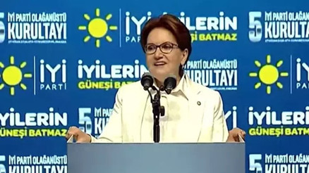 Meral Akşener, İYİ Partiye veda etti