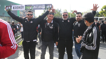 Beşiktaşlı taraftarlar, Kadıköye geldi