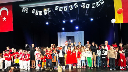 Gecikmeli de olsa Münih Fürth ve Hannover’de 23 Nisan coşkusuyla kutlandı