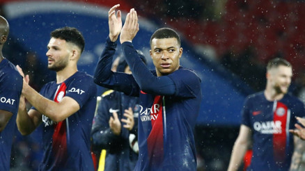 Paris Saint-Germain, bitime 3 maç kala şampiyonluğunu ilan etti