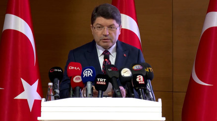 Bakan Tunçtan yeni anayasa açıklaması Bakan Tunçtan yeni anayasa açıklaması