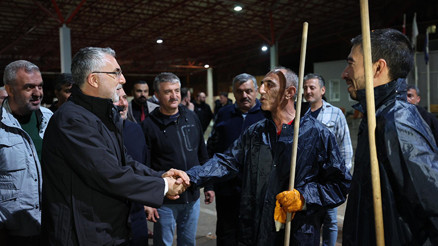 Bakan Işıkhandan Taksim açıklaması: Art niyetli marjinal gruplara açık değil
