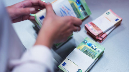 Bankacının dikkati, çeteyi çökertti Bankacının dikkati, çeteyi çökertti