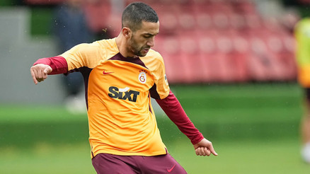 Galatasaraylı Hakim Ziyechten sürpriz hareket Son karar... Galatasaraylı Hakim Ziyechten sürpriz hareket Son karar...