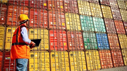 Ticaret Bakanı Ömer Bolat, nisan ayı dış ticaret rakamlarını açıkladı