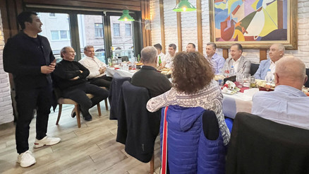 Almanya, elini taşın altına koymalı Almanya, elini taşın altına koymalı