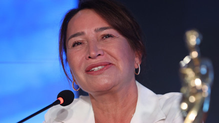 Demet Akbağ: Bana öpüşmeli roller gelmedi Demet Akbağ: Bana öpüşmeli roller gelmedi