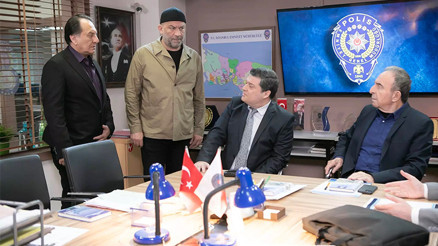 Arka Sokaklara Şevket Çoruh ve Oya Okardan sonra bir sürpriz isim daha Tevfik Moralı karakterini canlandıracak...