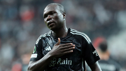 Beşiktaşta Aboubakardan taraftara mesaj: Siz beni gelecek sezon görün
