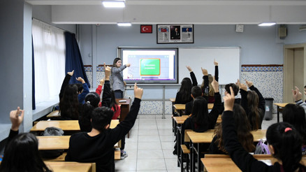 Öğretmen atamaları için başvuru duyurusu yayımlandı