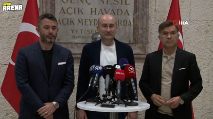 Onur Göçmez: “Mourinho ve 3-4 farklı teknik adamla görüşüyoruz”