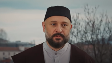 Kızıl Goncalar Cüneytin babası Vahit kimdir Kızıl Goncaların Vahiti Tolga Tekin kaç yaşında, hangi dizi ve filmlerde oynadı