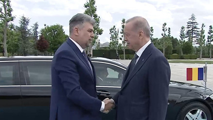 Erdoğan, Romanya Başbakanını törenle karşıladı