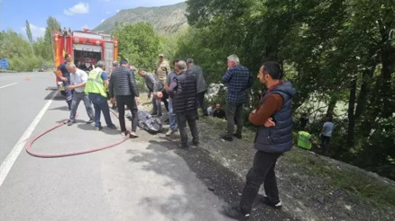 Erzurumun İspir ilçesinde un yüklü kamyon Çoruh Nehrine uçtu: 1 ölü, 2 yaralı