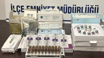 Evinde estetik operasyonlar yapıyordu... Kıskıvrak yakalandı