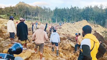 Papua Yeni Gine’de heyelan faciası: En az 300 kişi toprak altında