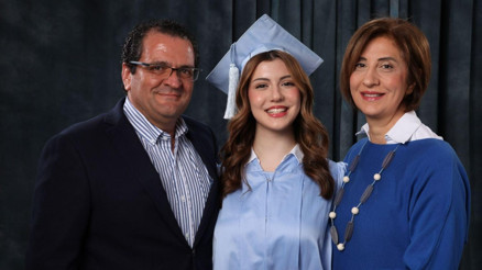 İzmirli Selin Karaca, Columbia Üniversitesi’nden tam burs aldı İzmirli Selin Karaca, Columbia Üniversitesi’nden tam burs aldı