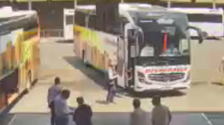 Katliam gibi kazada 10 kişi hayatını kaybetmişti...  Otobüsün otogardan çıktığı anlar kamerada