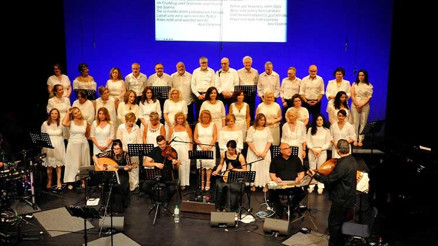 Menekşe Korosu’yla neşe dolu bir gece