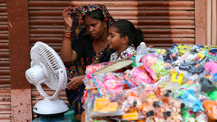Hindistanda aşırı sıcaklar can aldı