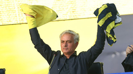 Fenerbahçe’de Jose Mourinho çılgınlığı Fenerbahçe’de Jose Mourinho çılgınlığı