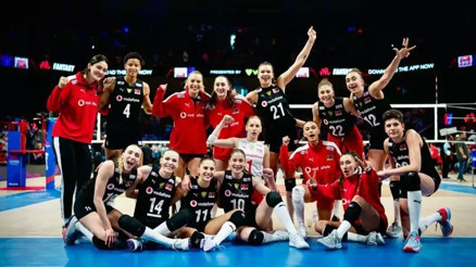 FİLENİN SULTANLARI MAÇ PROGRAMI VE SAATİ (ÇİN ETABI-3.HAFTA) || Milletler Ligi Türkiye A Milli Takım voleybol maçları ne zaman, saat kaçta  Gözler Dominikte Filenin Sultanları maçı hangi kanalda, nerede oynanacak