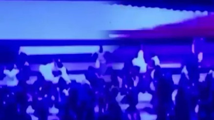 Cemal Reşit Rey Konser Salonu’nda dev ekranın düştüğü anlar kamerada