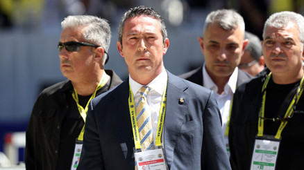 Fenerbahçede Ali Koç ve yönetimi ibra edildi