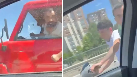 Yayaya yol veren sürücüye saldırmaya çalışan trafik magandaları kamerada