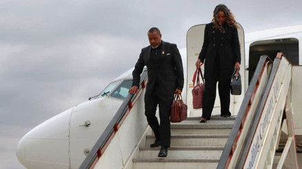 Devlet Başkan Yardımcısını taşıyan uçaktan haber alınamıyordu... Bir gün sonra acı haber geldi