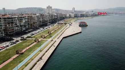 İzmirde sıcaklık nedeniyle Kordon boş kaldı