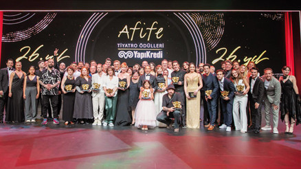 Tiyatronun ödül gecesi