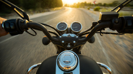 Motosiklette silindir oyunu