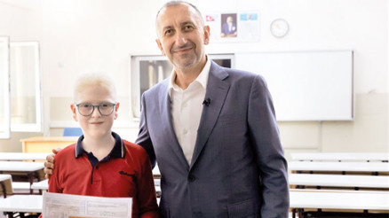 Eğitimde engelleri ortadan kaldırdı